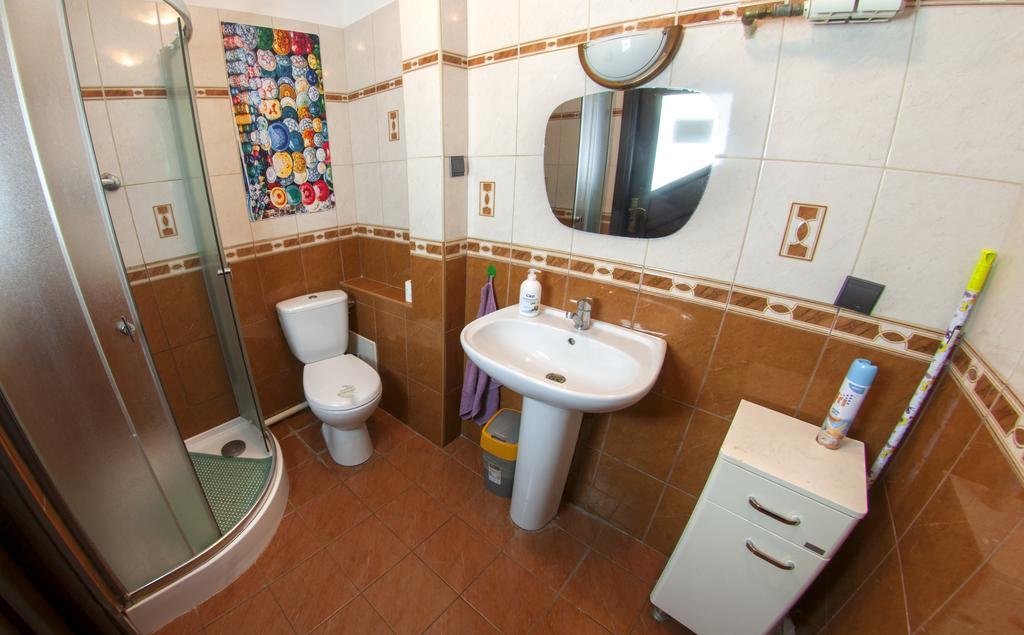 Wierzbno Hostel Варшава Екстер'єр фото